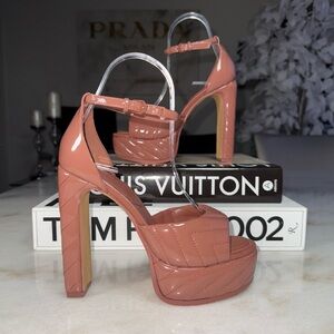 New ALDO Milena Mauve Quilted Patent Pillow Platform Heels Ankle Strap Womens 6